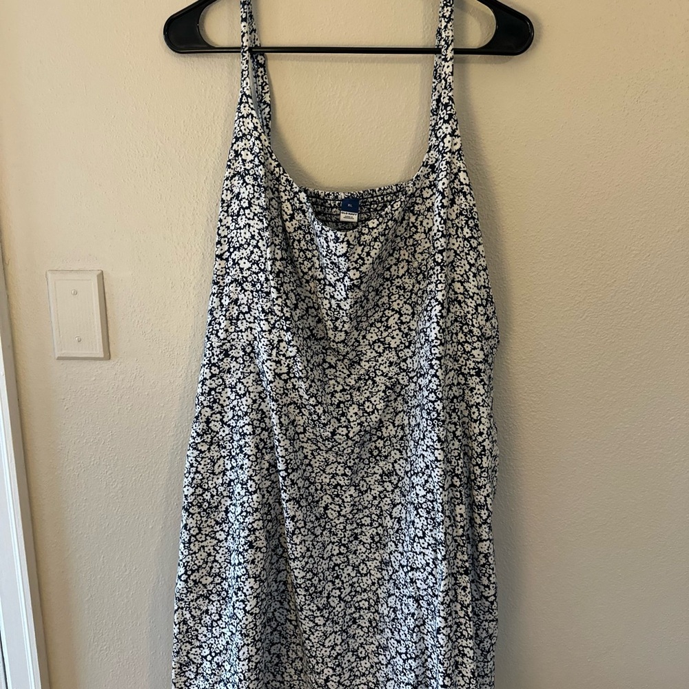 Old Navy Blue and White Floral Dress